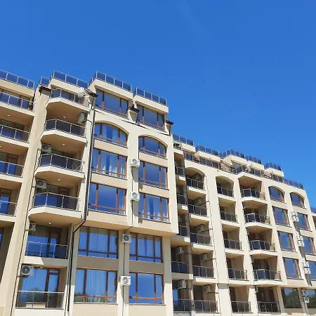 מלון דירות Vesta Riviera - Free Parking גולדן סנדס