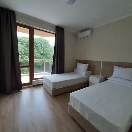 Vesta Riviera - Free Parking Lägenhetshotell 4*