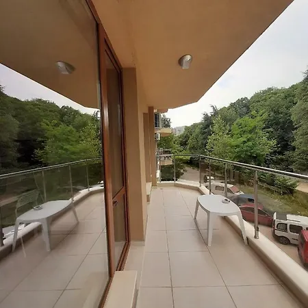 شقة فندقية Vesta Riviera - Free Parking 4*