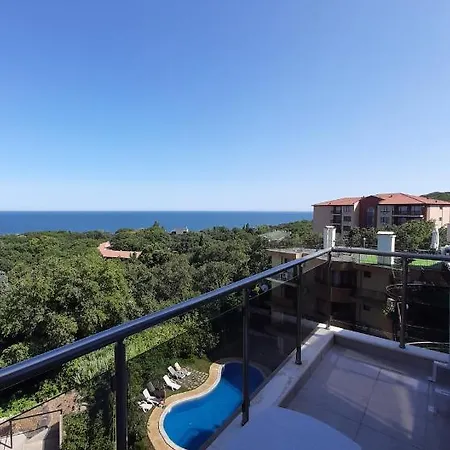 Vesta Riviera - Free Parking Lägenhetshotell 4*