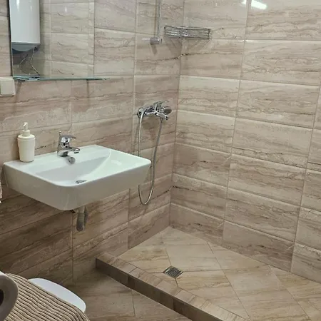 Aparthotel Vesta Riviera - Free Parking 4*