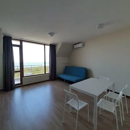 Vesta Riviera - Free Parking Aparthotel