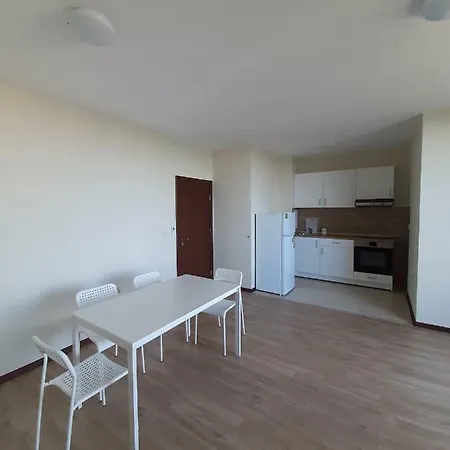 Vesta Riviera - Free Parking Zlate písky